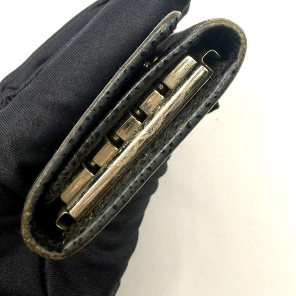 Louis Vuitton Vintage Taiga 4 Key Holder Black Leather Silver Hardware Authentic - Picture 13 of 14